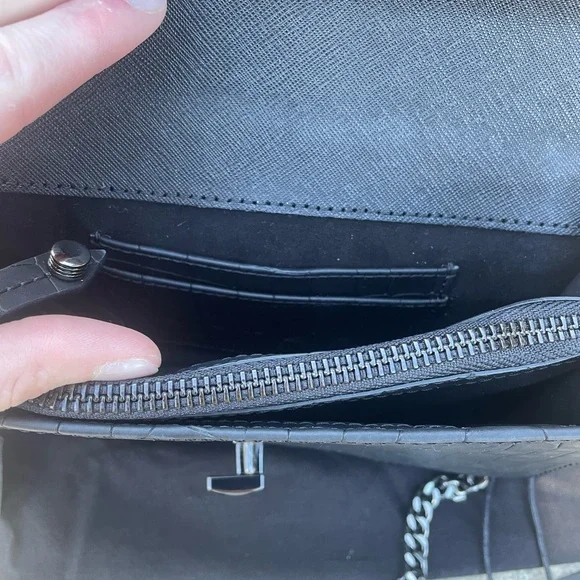 NWT Btokier Lennox Small Croc-Embossed Leather Crossbody in Black - Picture 5 of 8